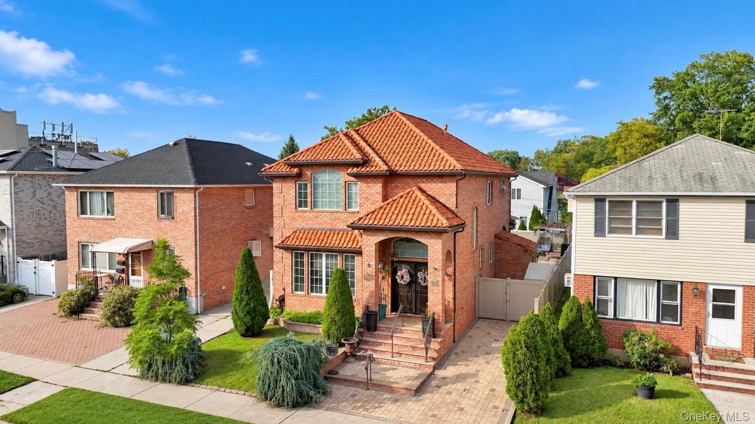 House in New York, New York, United States 3 - 19030798