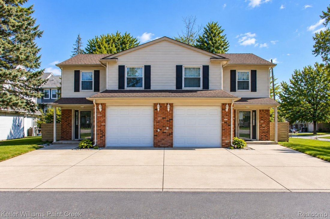 House in Troy, Michigan, United States 1 - 19021146