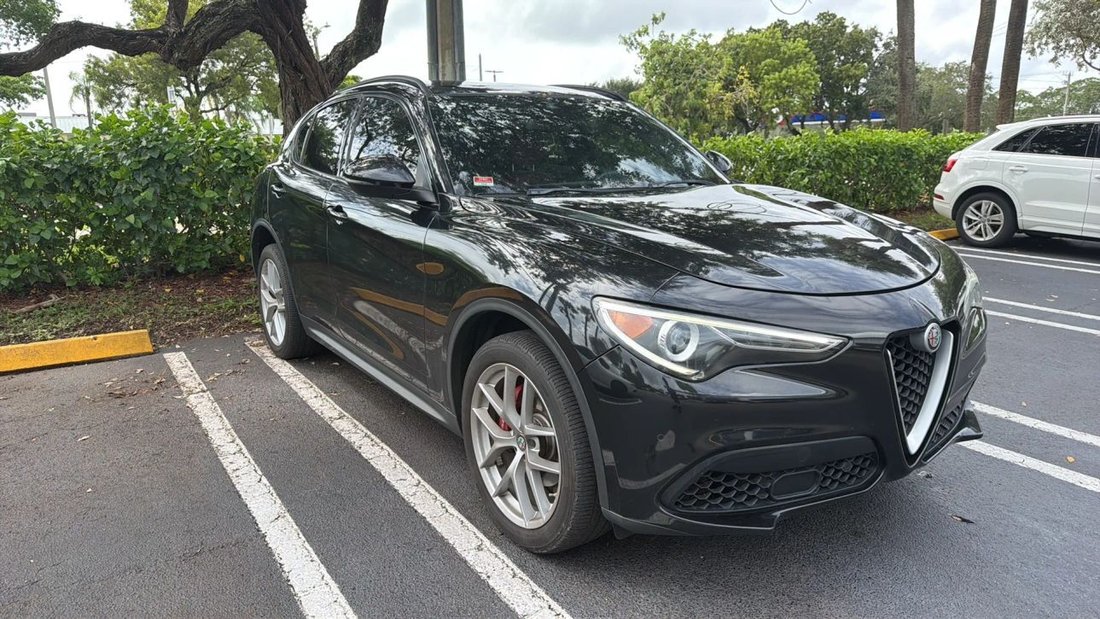 Suv in Boynton Beach, FL, United States 2 - 19025770