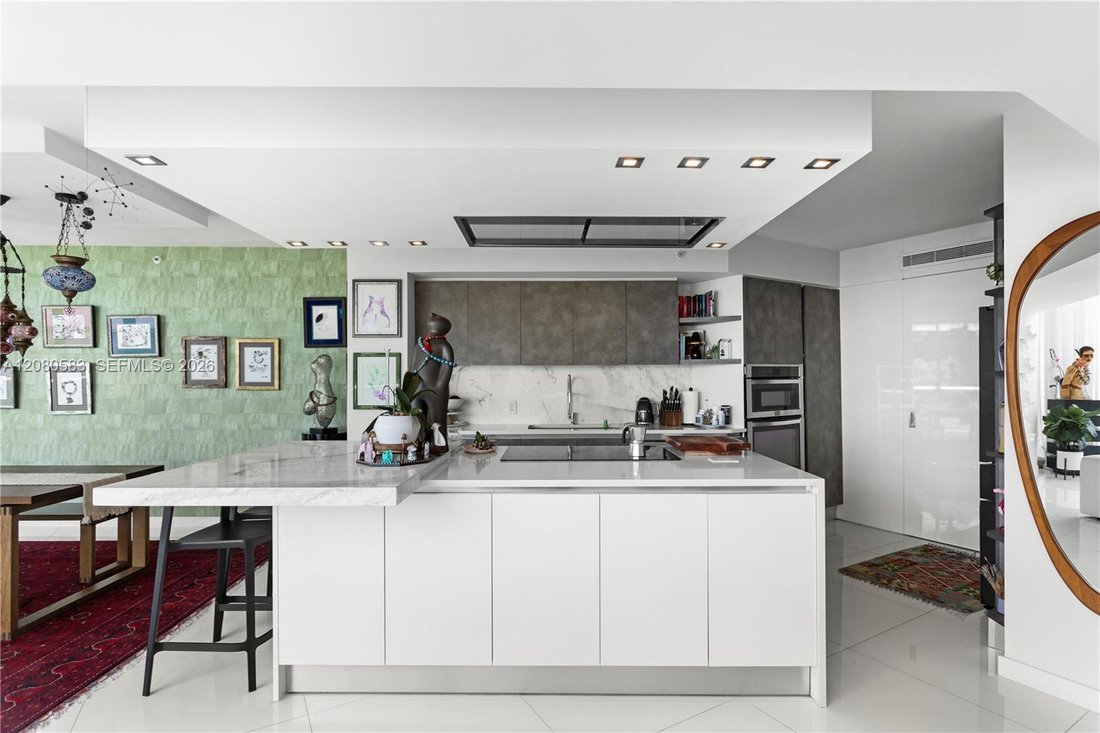 Condo in Miami, Florida, United States 3 - 19025158