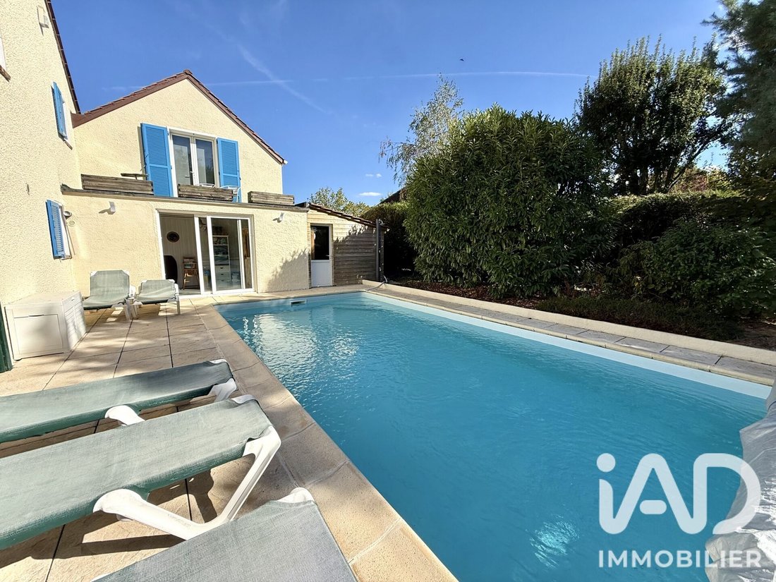 House in Chateaufort, Ile-de-France, France 4 - 19033140