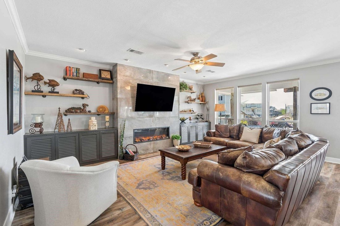 House in Galveston, Texas, United States 4 - 17921733