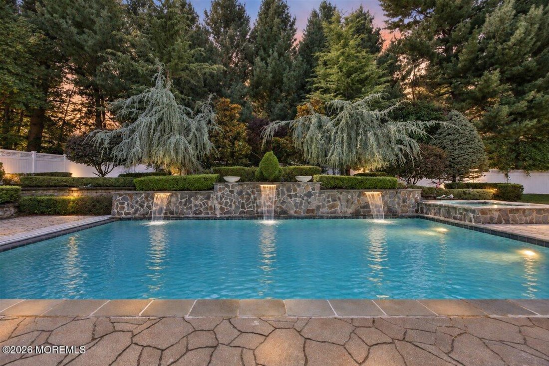 House in Marlboro Township, New Jersey, United States 4 - 19023017