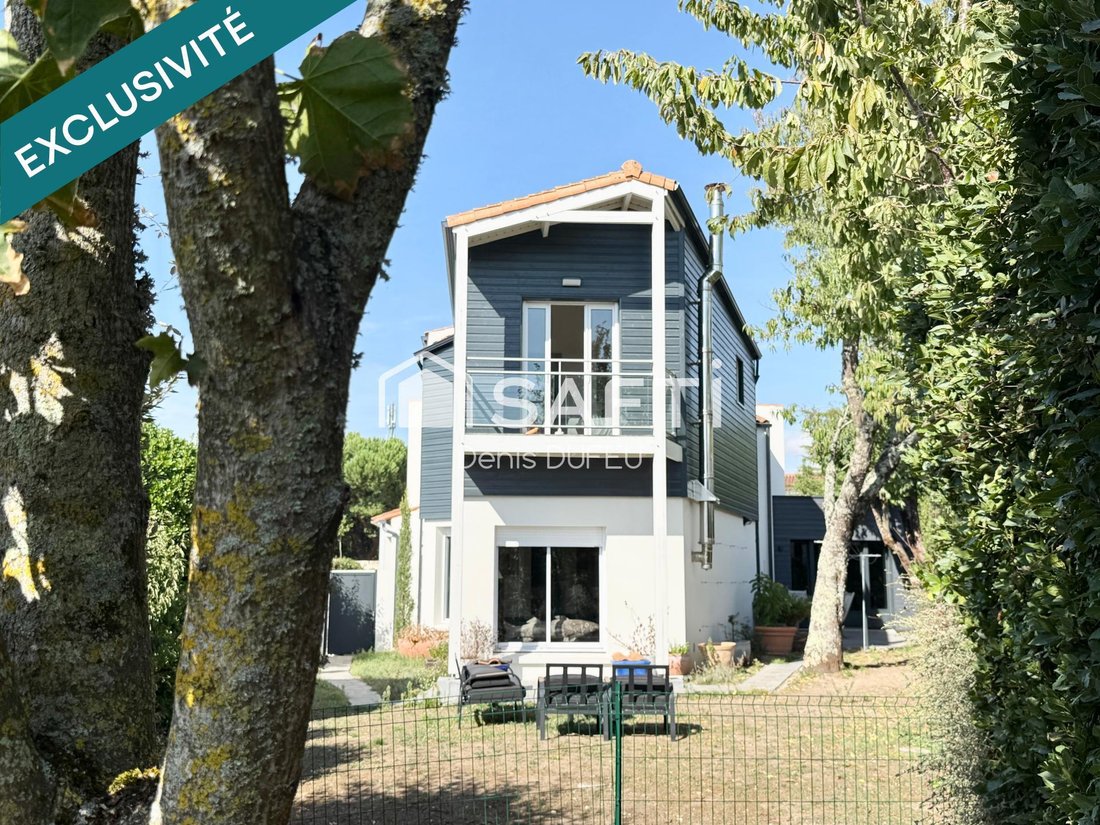 Casa en Bourg, Lagord, Francia 1 - 19033073