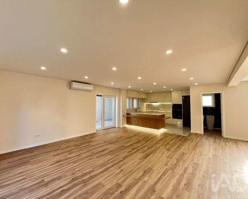 Townhouse in Baguim do Monte, Porto District, Portugal 5 - 19028525
