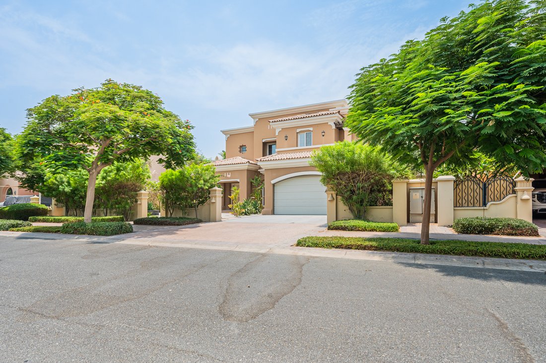 Villa en Al Wasl, Dubái, Emiratos Árabes Unidos 2 - 19026517