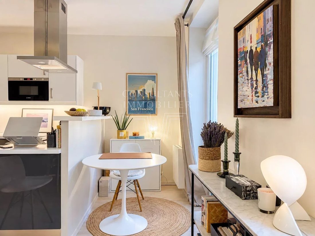 Apartment in Henri Barbusse, Levallois-Perret, France 3 - 19031119