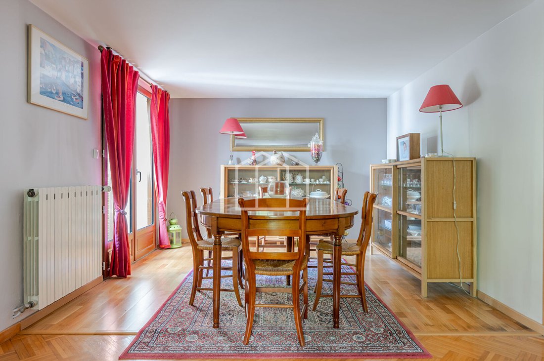 House in Plateau Ouest, Suresnes, France 4 - 19033680