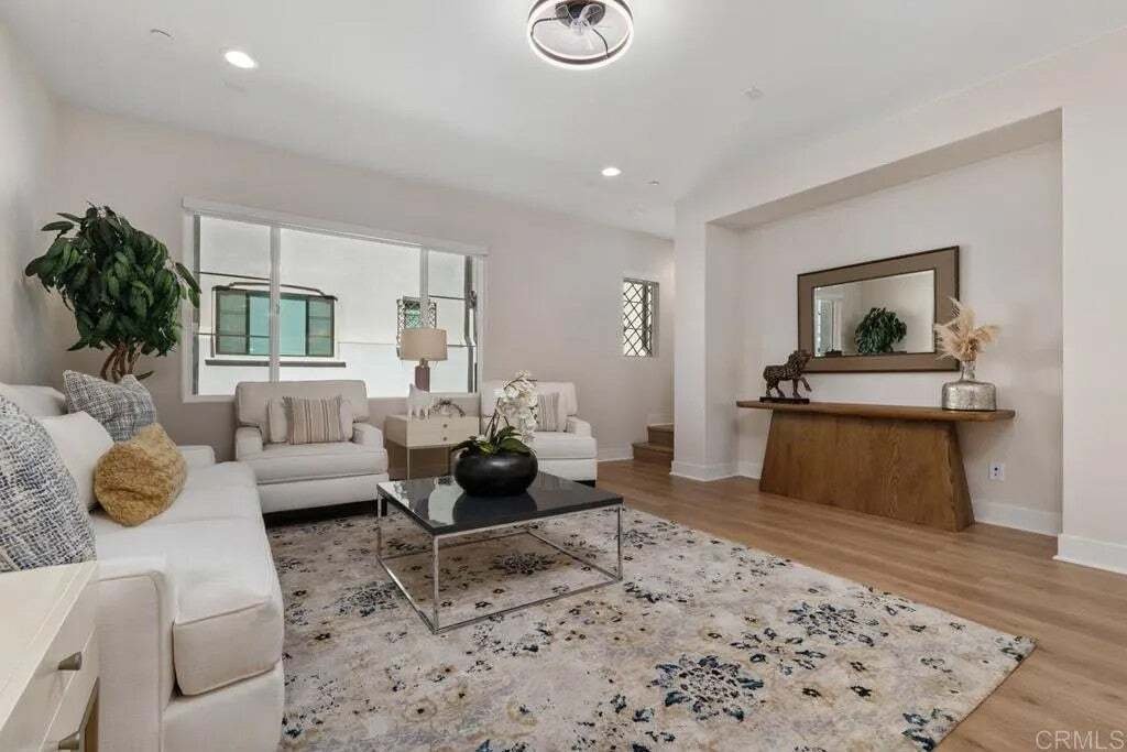 Townhouse in Burbank, California, United States 5 - 19024413