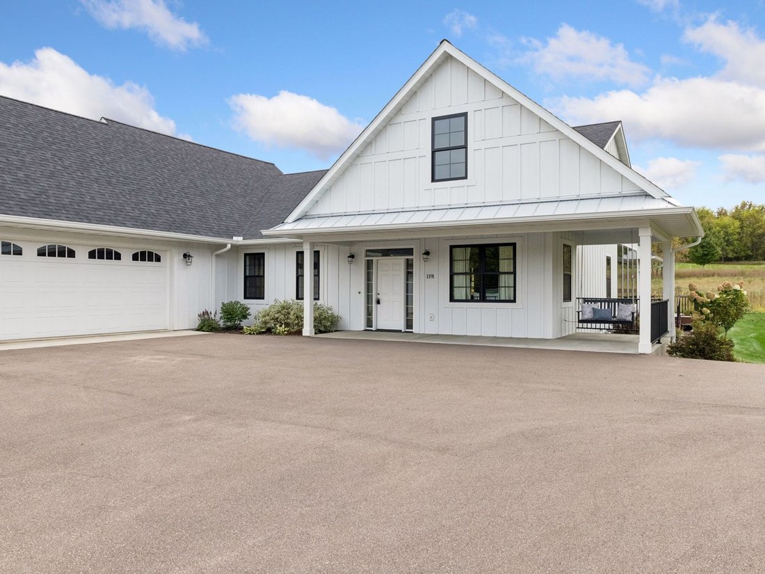House in Hudson, Wisconsin, United States 5 - 19020030