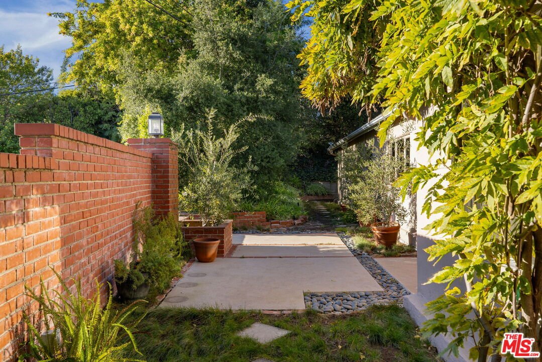 House in Los Angeles, California, United States 3 - 19024884