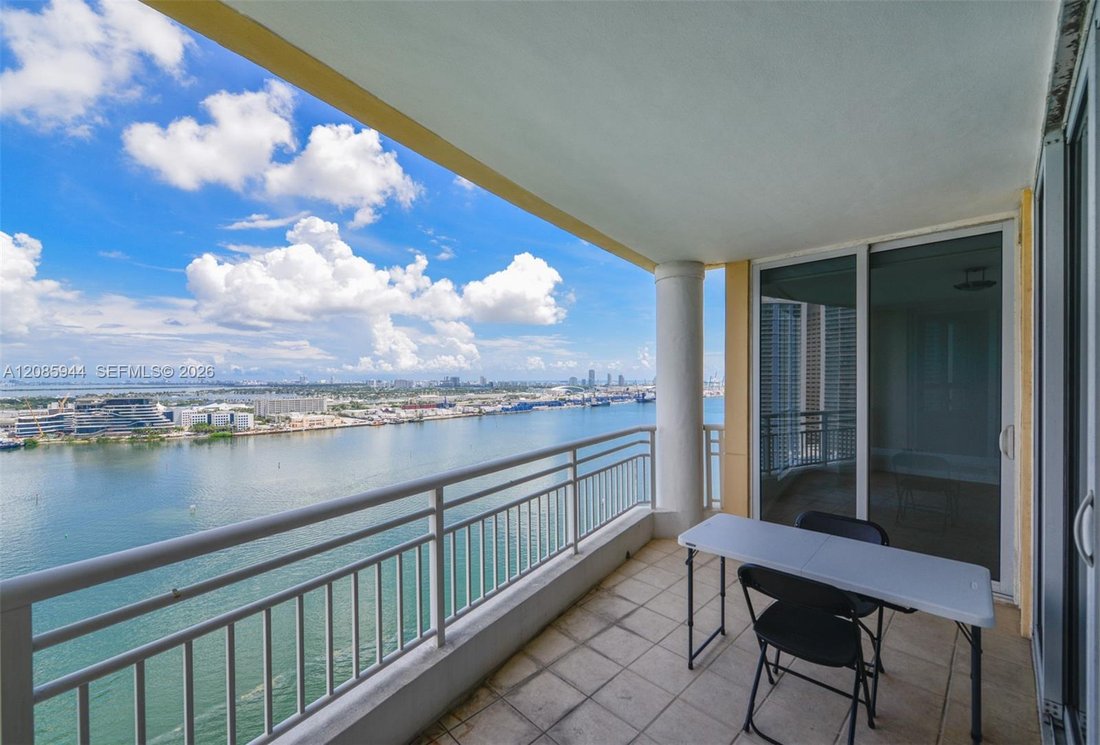 Condo in Miami, Florida, United States 4 - 19025195