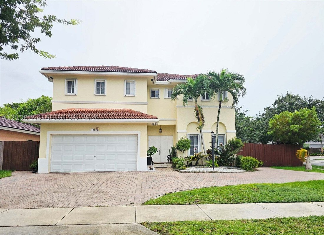 House in West Miami, Florida, United States 2 - 19032459
