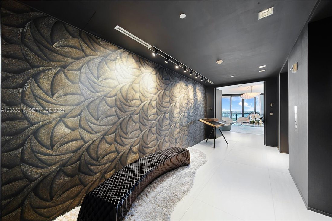 Condo in Miami, Florida, United States 5 - 19025095