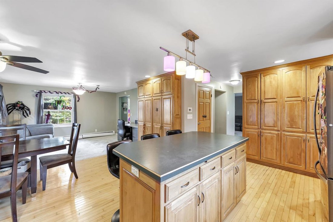 House in Ashwaubenon, Wisconsin, United States 3 - 19020374