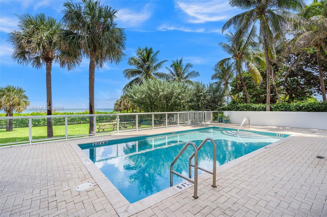 Condo in Bal Harbour, Florida, United States 5 - 19031200