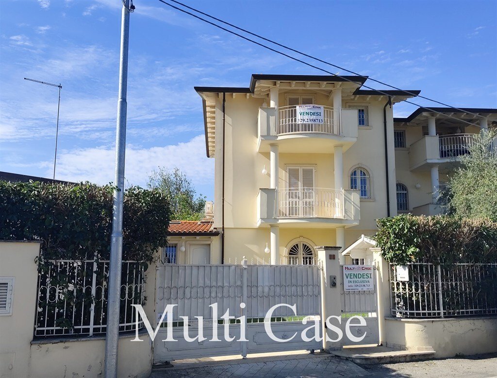 Villa in Motrone, Pietrasanta, Italy 2 - 19034193