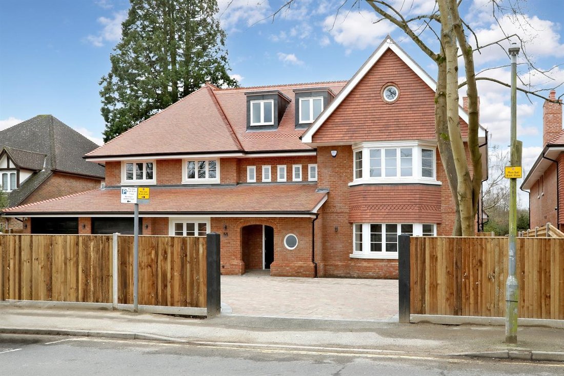 Haus in Beaconsfield, England 1 - 17375333