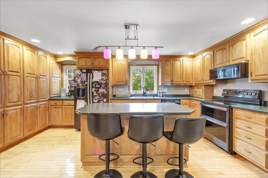 House in Ashwaubenon, Wisconsin, United States 2 - 19020374