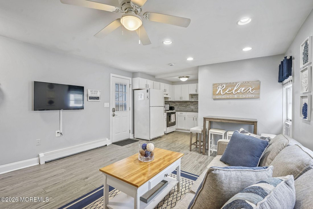 House in Bradley Beach, New Jersey, United States 4 - 19032414
