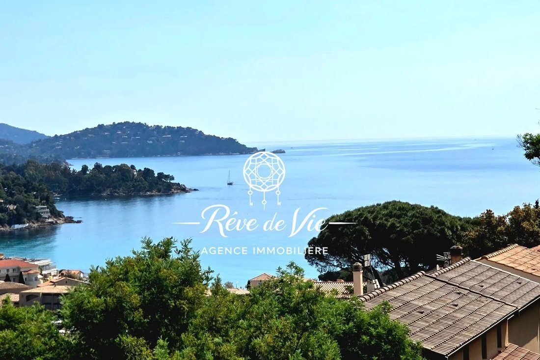 House in Le Lavandou, Provence-Alpes-Côte d'Azur, France 1 - 14975513