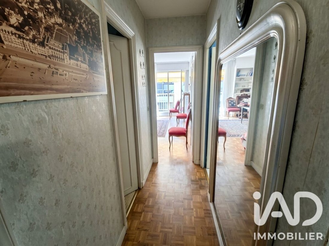 Apartment in Dupleix-Motte Picquet, Paris 15e Arrondissement, Paris 5 - 19033171