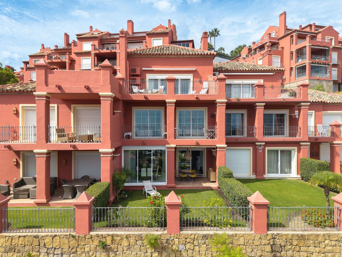 Townhouse in La Quinta, Benahavis, Andalusia 2 - 19029226