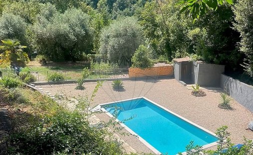 House in Nord-Hameaux, Contes, France 1
