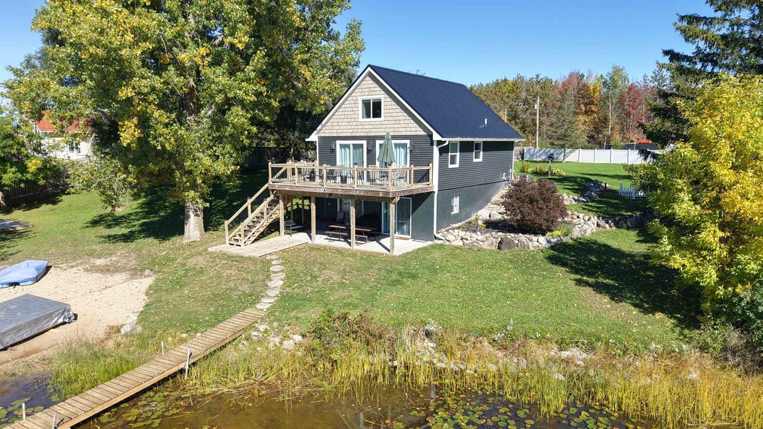 Maison à Gladwin, Michigan, États-Unis 5 - 19020803