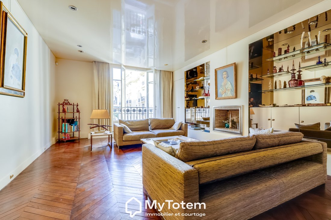 Apartment in Bois de Boulogne, Paris 16e Arrondissement, Paris 4 - 19027776