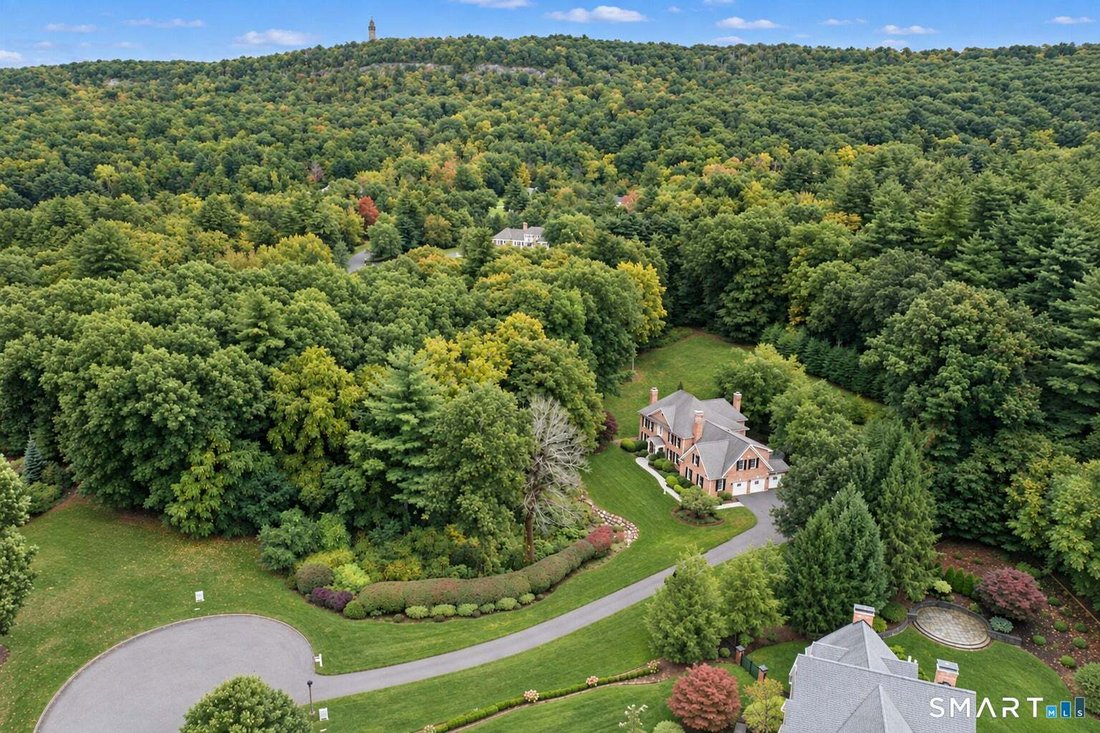 House in Avon, Connecticut, United States 2 - 19026941