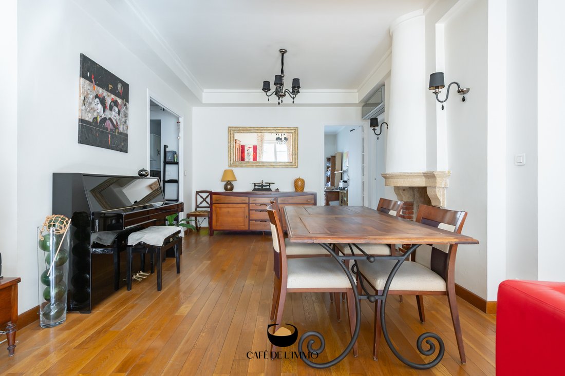 Apartment in Castellane, 6e Arrondissement, Marseille 5 - 19032673