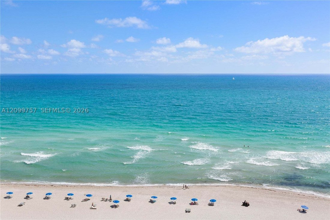 Condo in Miami Beach, Florida, United States 1 - 19023391