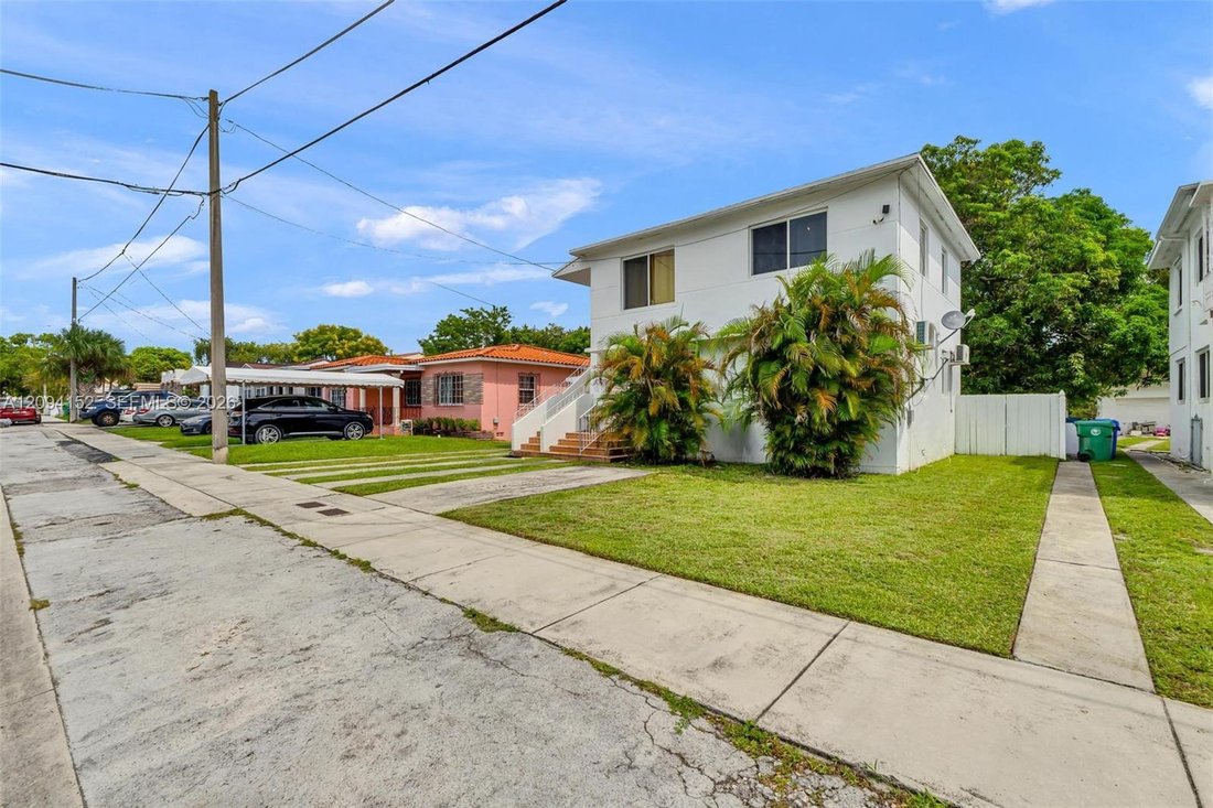 Miami, Florida, United States 2 - 19025132