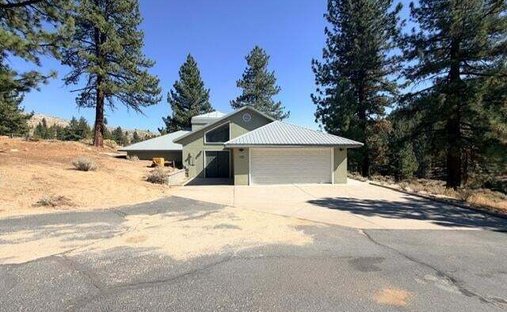House in Genoa, Nevada, United States 1