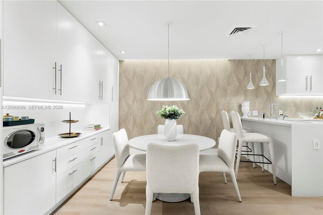 Condo in Key Biscayne, Florida, United States 5 - 19025208