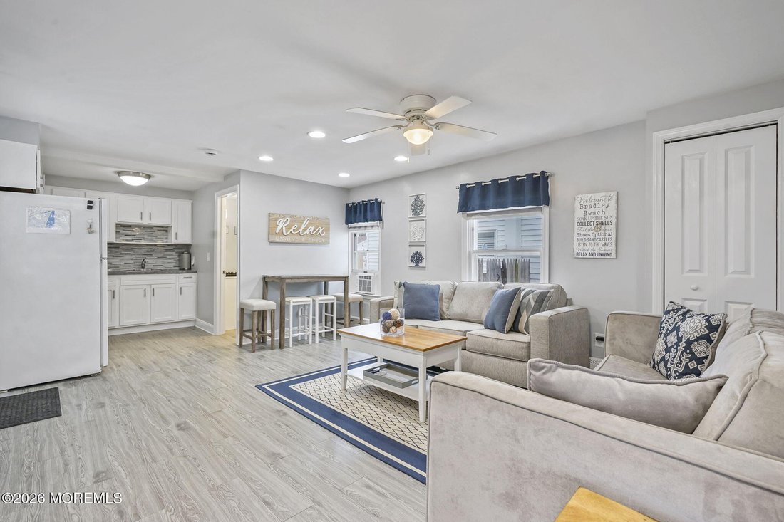House in Bradley Beach, New Jersey, United States 3 - 19032414