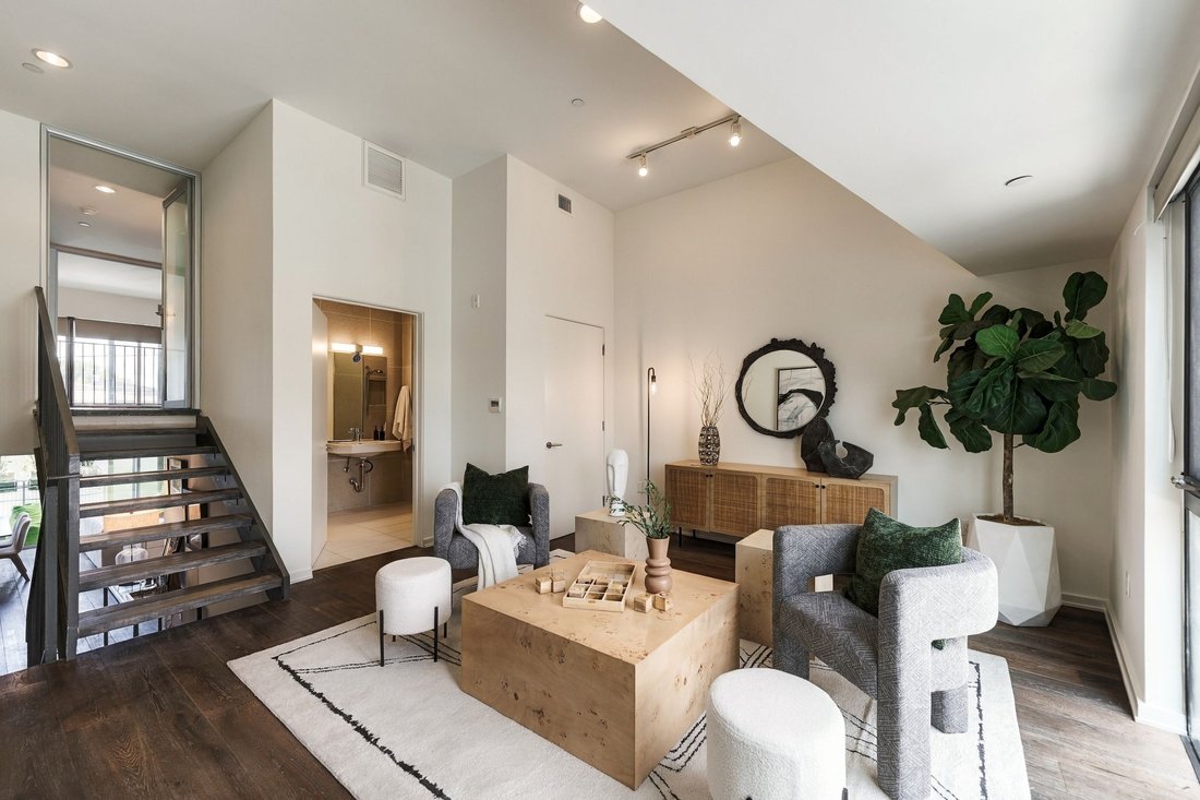 Condo in Los Angeles, California, United States 5 - 19027443