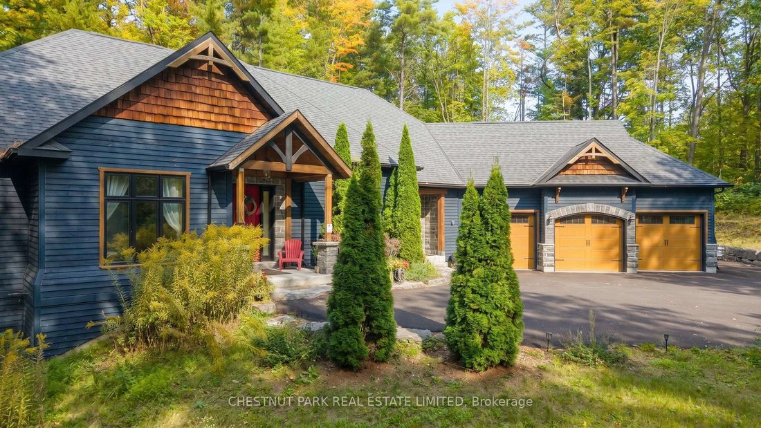 House in Springwater, Ontario, Canada 2 - 19028105