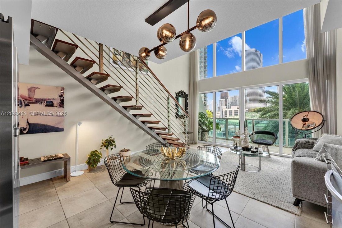 Condo in Miami, Florida, United States 5 - 19025030