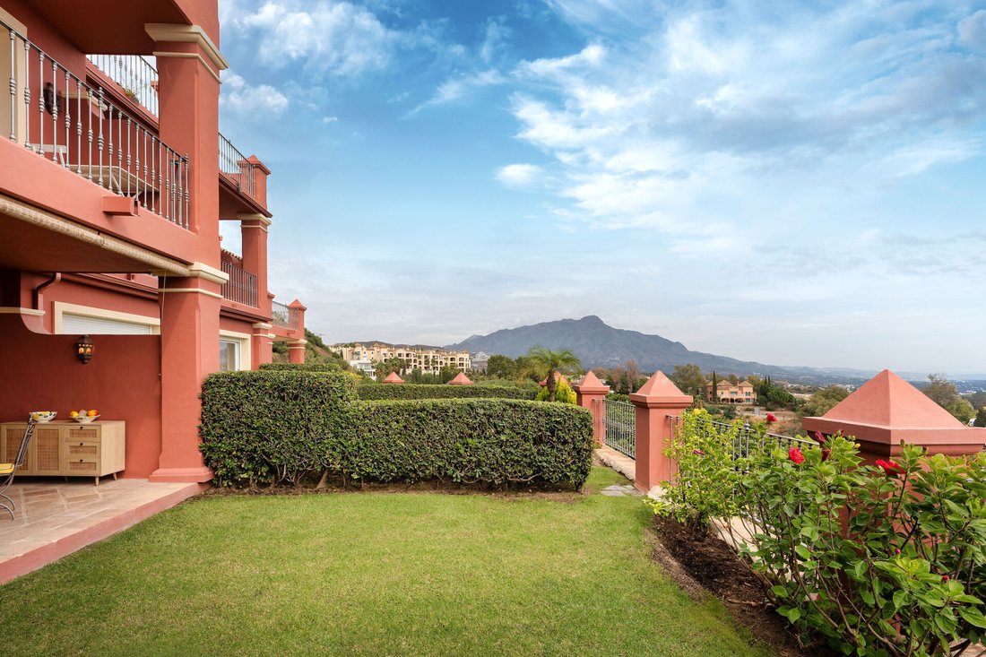 Townhouse in La Quinta, Benahavis, Andalusia 3 - 19029226