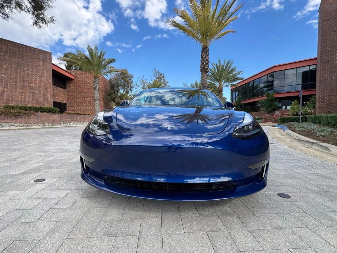 Sedan in Riverside, CA, United States 2 - 19029679