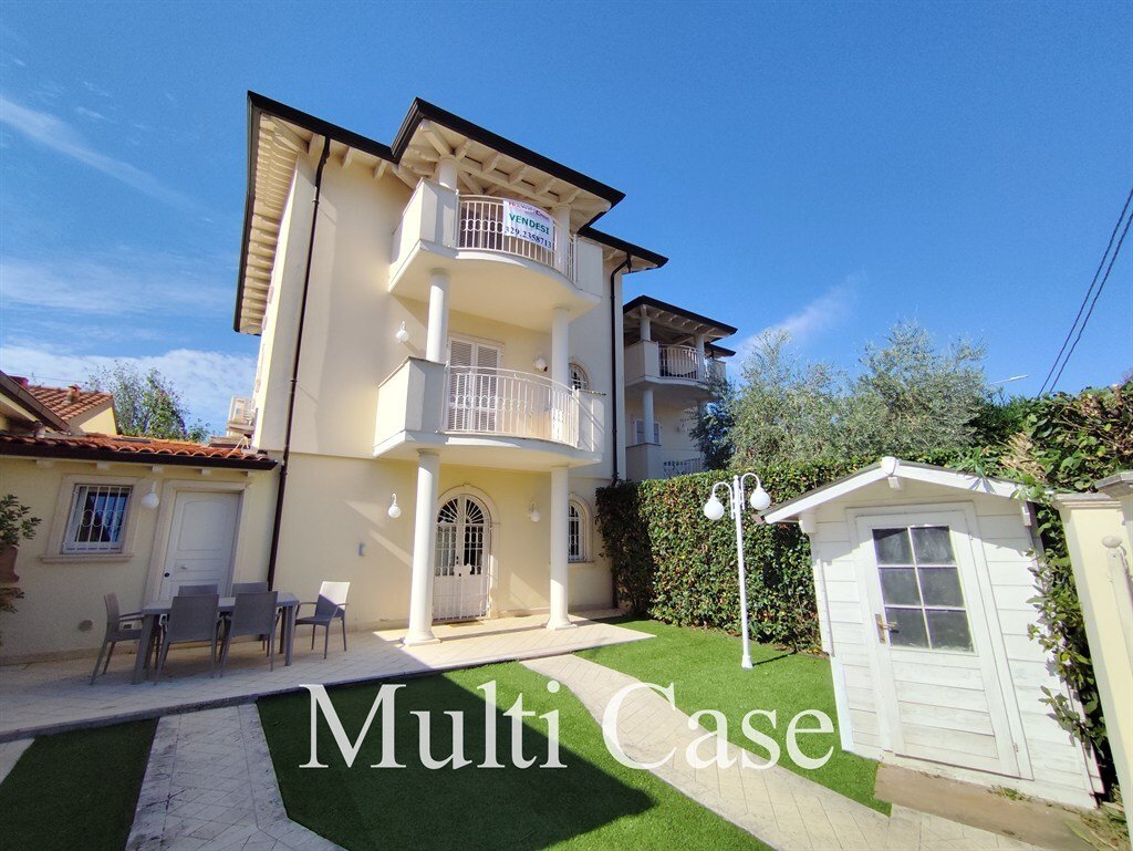 Villa in Motrone, Pietrasanta, Italy 1 - 19034193