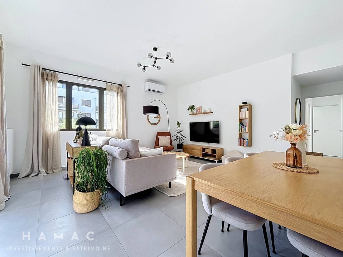 Apartment in Sainte-Foy-lès-Lyon, Auvergne-Rhône-Alpes, France 2 - 18848060