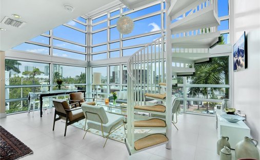 Condo in Miami Beach, Florida, United States 1