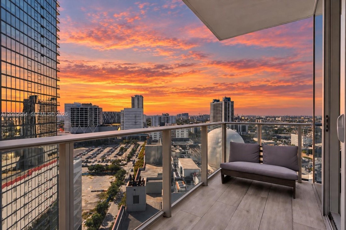 Condo in Miami, Florida, United States 1 - 19025041