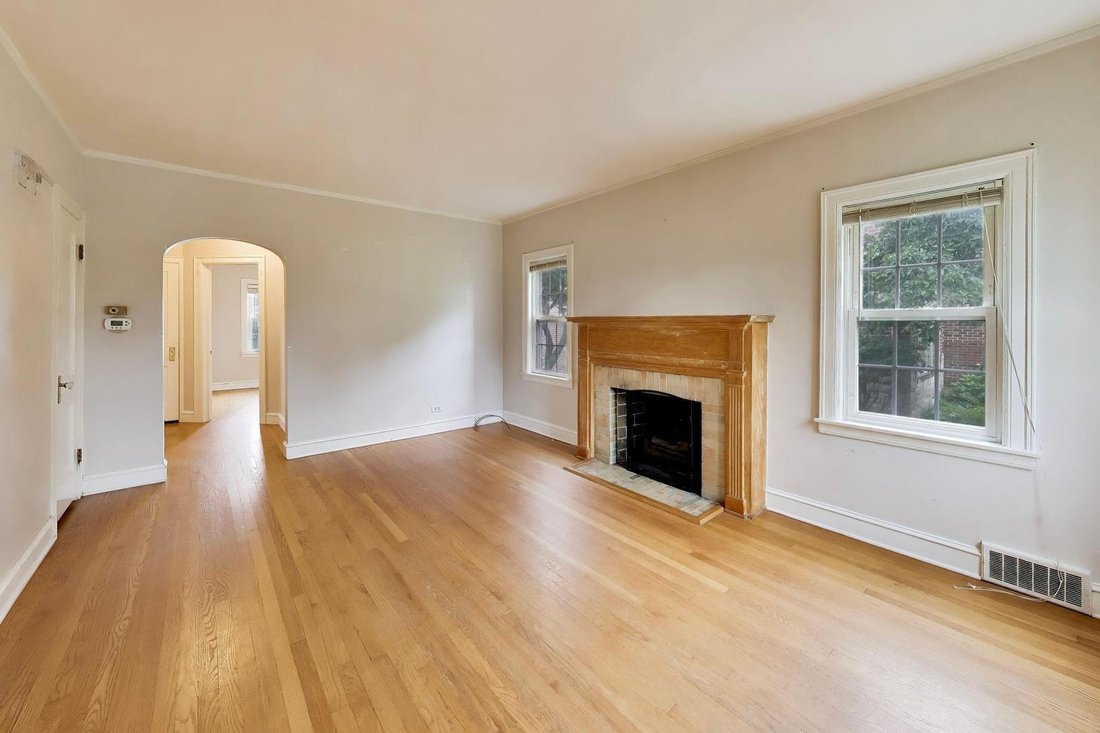 House in Elmhurst, Illinois, United States 5 - 19028043