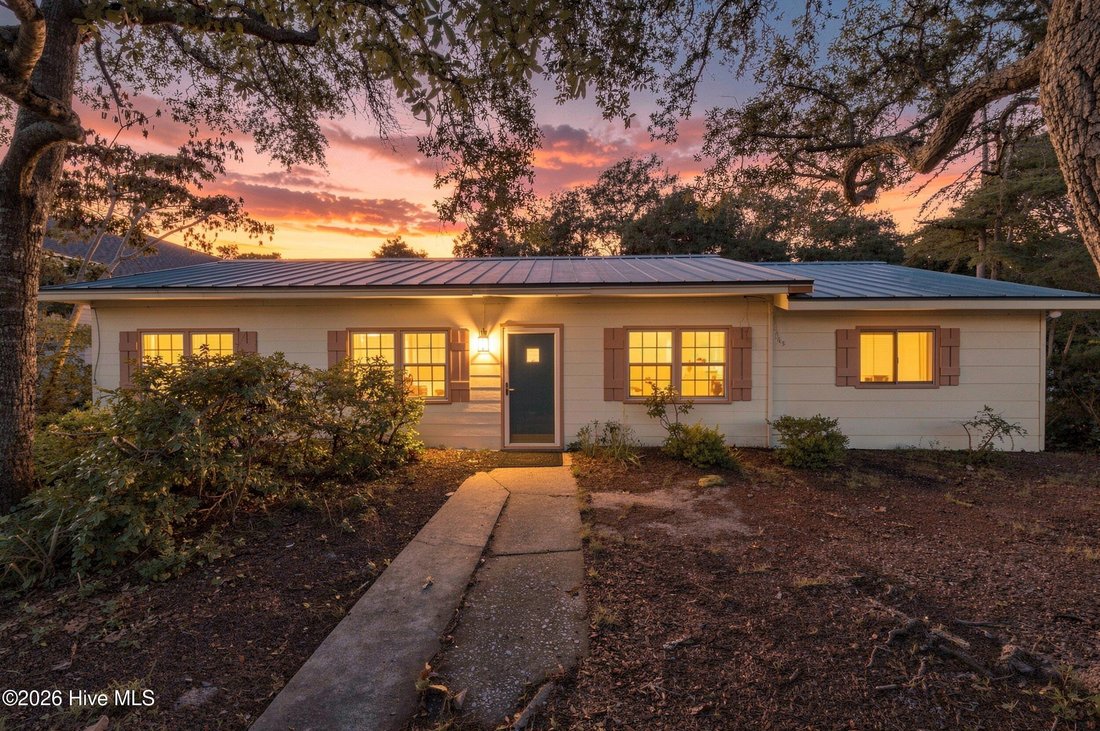 House in Oak Island, North Carolina, United States 2 - 19020716