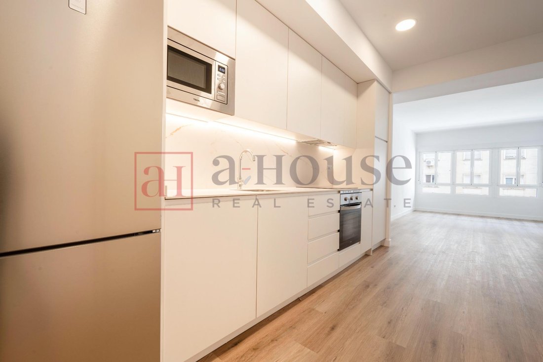 Apartment in Chamberi, Madrid, Spain 2 - 19021338