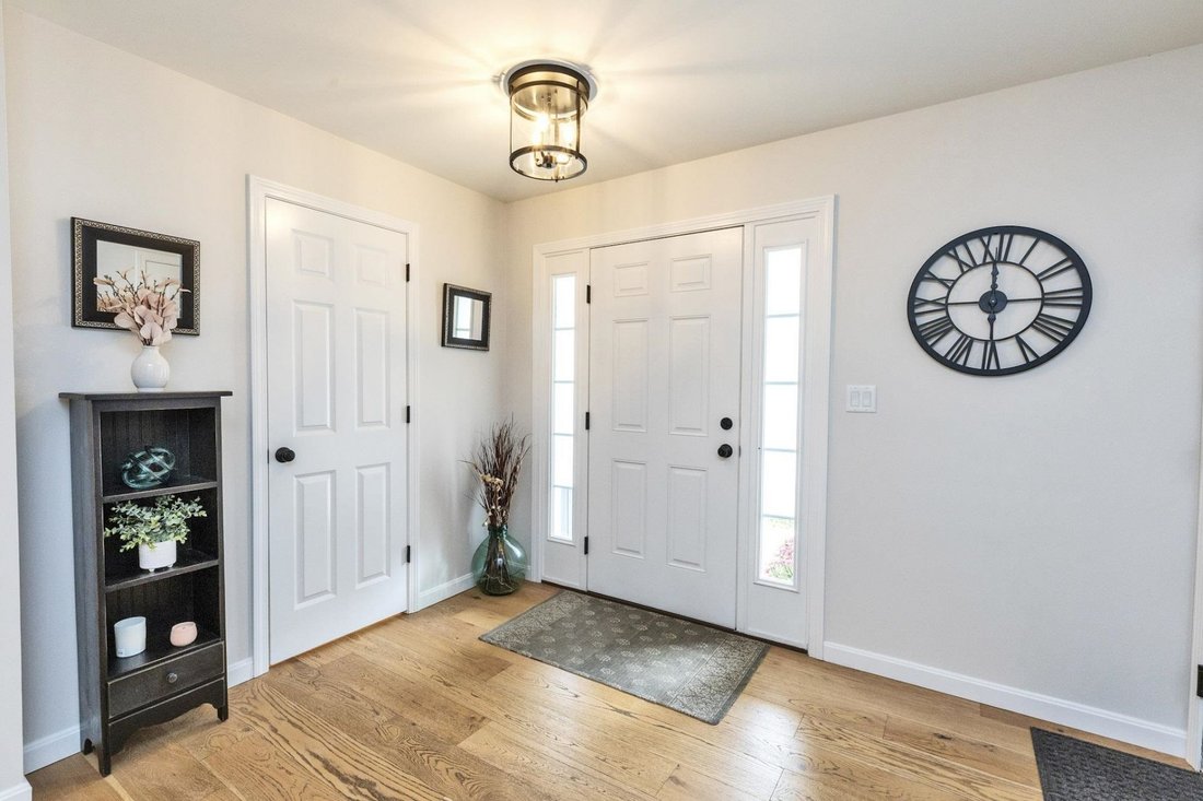 Condo in Manchester, New Hampshire, United States 4 - 19026574